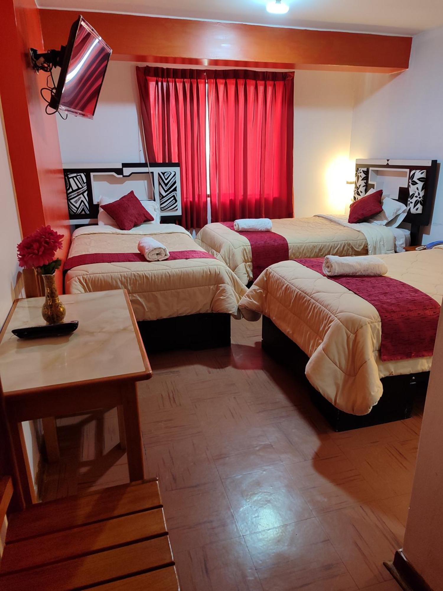 Krusty Hostel B&B Huaraz  Exterior photo